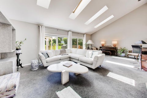 Tiny photo for 611 W Whiting Lane, Arlington Heights, IL 60004 (MLS # 12696680)