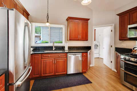 Tiny photo for 611 W Whiting Lane, Arlington Heights, IL 60004 (MLS # 12696680)