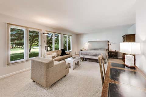 Tiny photo for 611 W Whiting Lane, Arlington Heights, IL 60004 (MLS # 12696680)