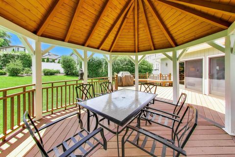 Tiny photo for 611 W Whiting Lane, Arlington Heights, IL 60004 (MLS # 12696680)
