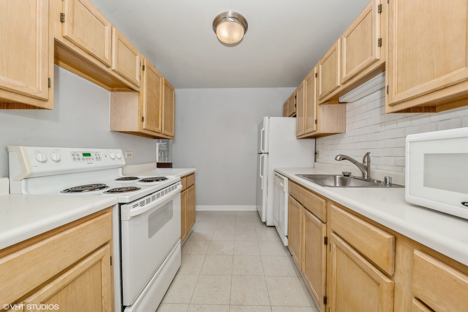 200 N Dearborn Street 1803