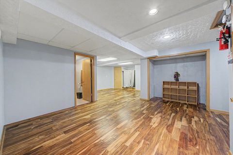 Tiny photo for 10745 LOCKWOOD Avenue, Oak Lawn, IL 60453 (MLS # 12623739)