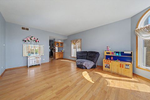 Tiny photo for 10745 LOCKWOOD Avenue, Oak Lawn, IL 60453 (MLS # 12623739)