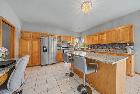 Tiny photo for 10745 LOCKWOOD Avenue, Oak Lawn, IL 60453 (MLS # 12623739)