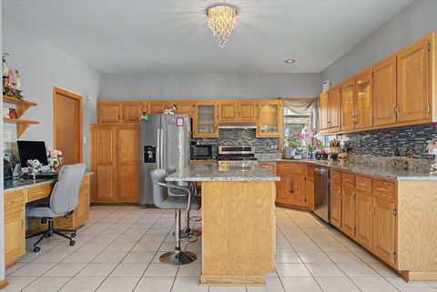 Tiny photo for 10745 LOCKWOOD Avenue, Oak Lawn, IL 60453 (MLS # 12623739)