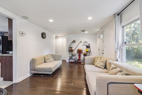 Tiny photo for 2419 Grape Street, Joliet, IL 60435 (MLS # 12474137)