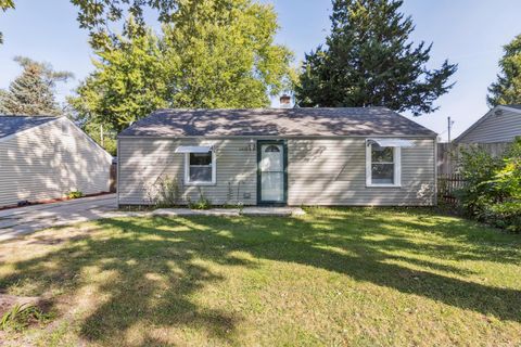 Photo of 2419 Grape Street, Joliet, IL 60435 (MLS # 12474137)