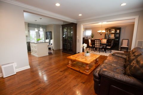 Tiny photo for 813 Parkside Court, Streamwood, IL 60107 (MLS # 12618635)
