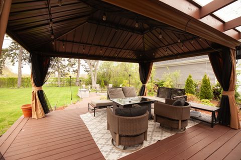 Tiny photo for 813 Parkside Court, Streamwood, IL 60107 (MLS # 12618635)