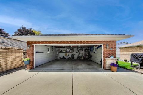 Tiny photo for 5004 N Knight Avenue, Norridge, IL 60706 (MLS # 12576618)
