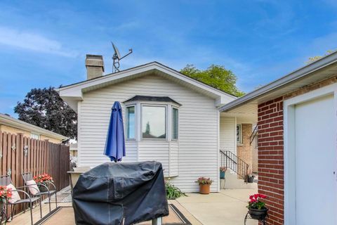 Tiny photo for 5004 N Knight Avenue, Norridge, IL 60706 (MLS # 12576618)