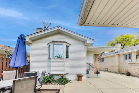 Tiny photo for 5004 N Knight Avenue, Norridge, IL 60706 (MLS # 12576618)