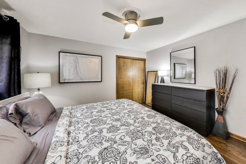 Tiny photo for 5004 N Knight Avenue, Norridge, IL 60706 (MLS # 12576618)