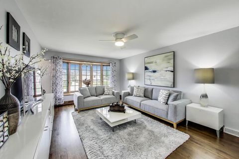 Tiny photo for 5004 N Knight Avenue, Norridge, IL 60706 (MLS # 12576618)