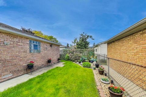 Tiny photo for 5004 N Knight Avenue, Norridge, IL 60706 (MLS # 12576618)