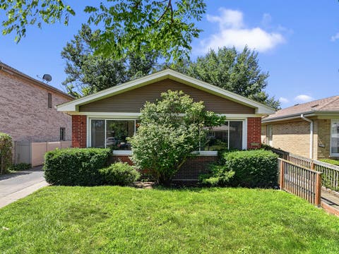 Tiny photo for 10042 Lamon Avenue, Skokie, IL 60077 (MLS # 12729466)