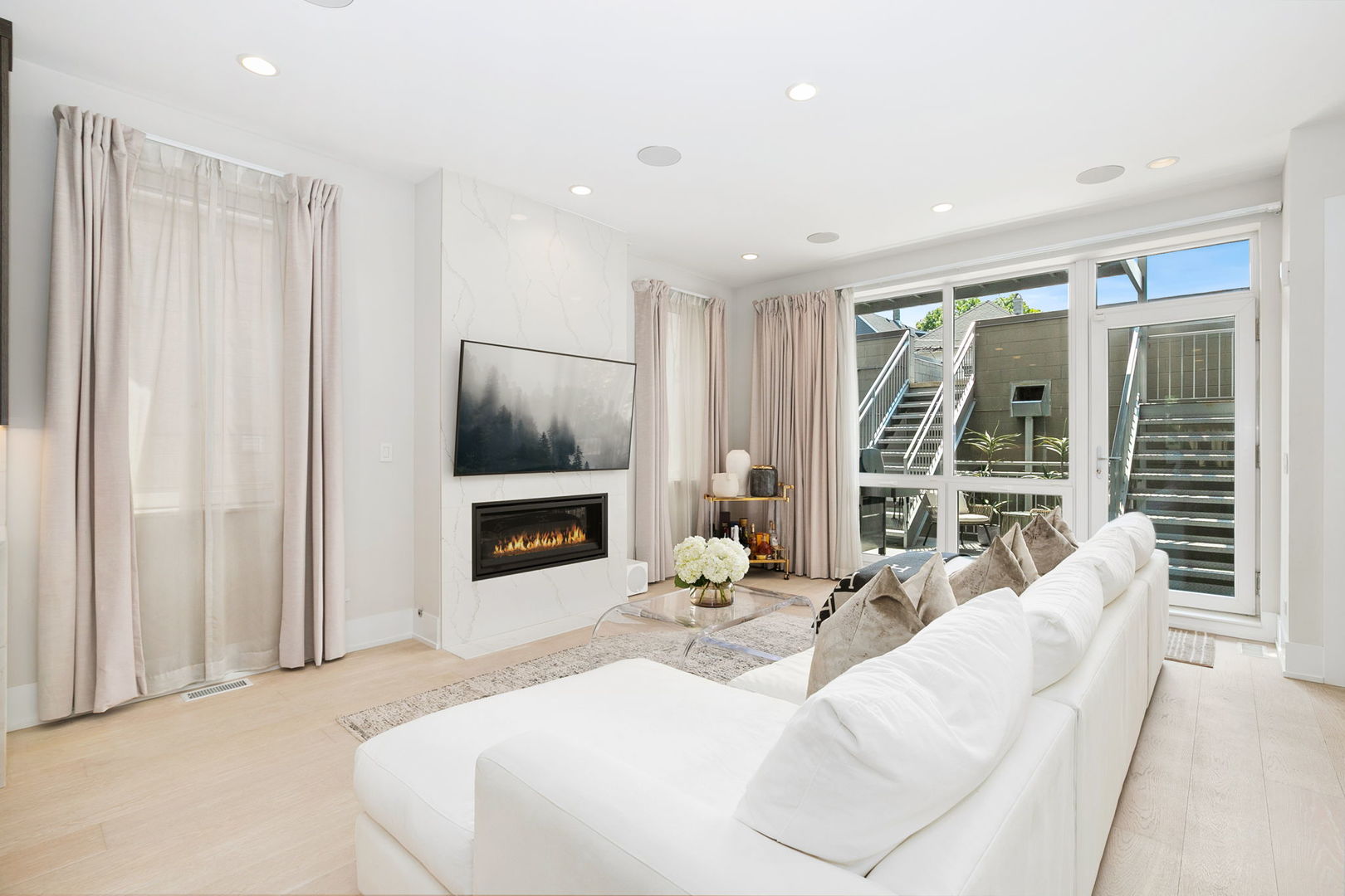 1848 N California Avenue 1