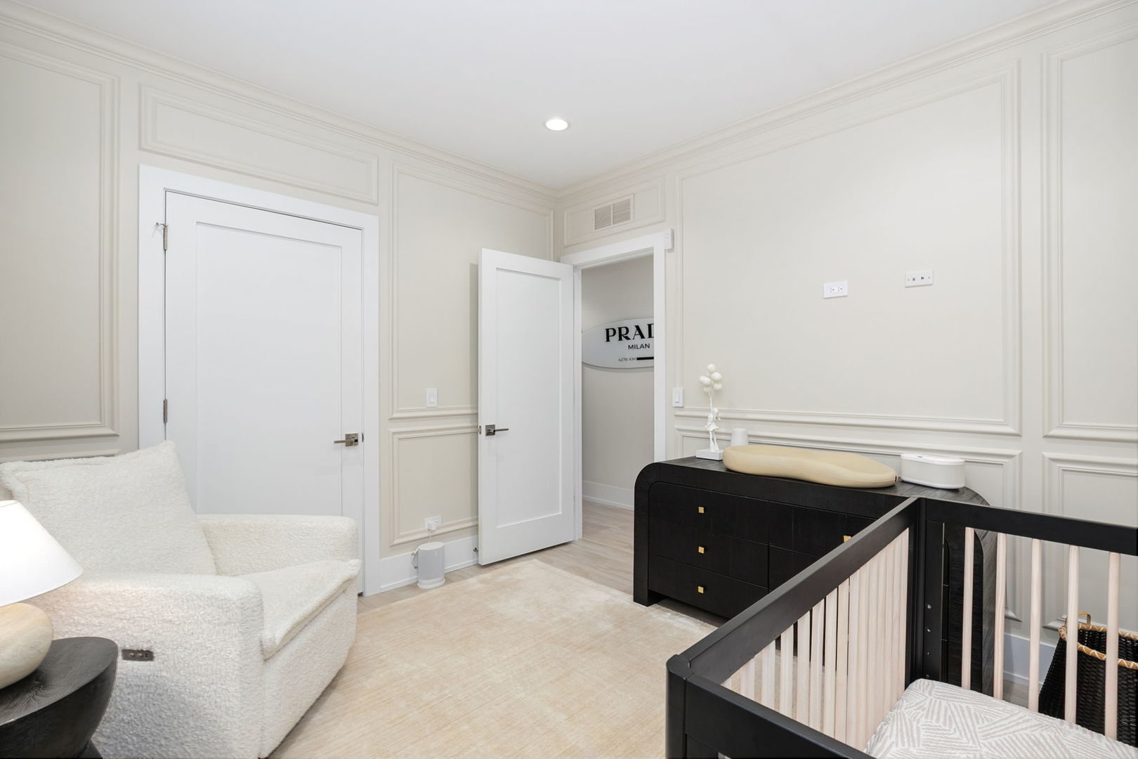 Chicago, Illinois 60647, United States, 3 Bedrooms Bedrooms, ,3 BathroomsBathrooms,Residential,Contingent,250895