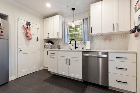 Tiny photo for 206 N Highland Avenue, Rockford, IL 61107 (MLS # 12656984)