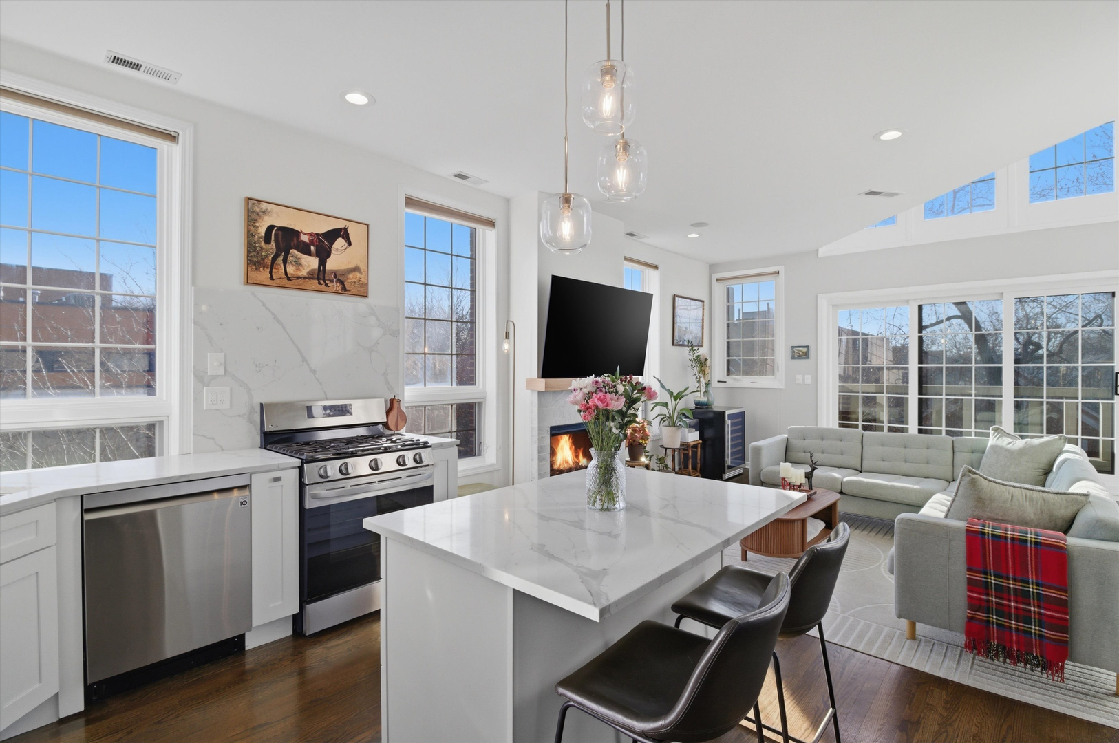 847 N Hermitage Avenue C