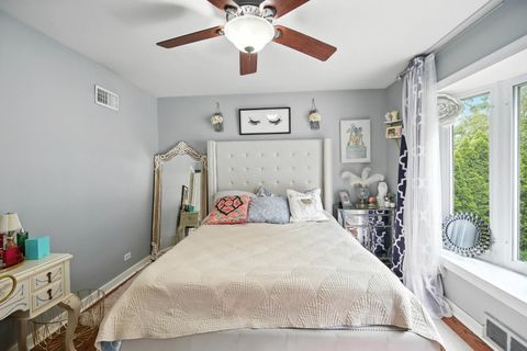 Tiny photo for 2701 97th Street, Evergreen Park, IL 60805 (MLS # 12484595)