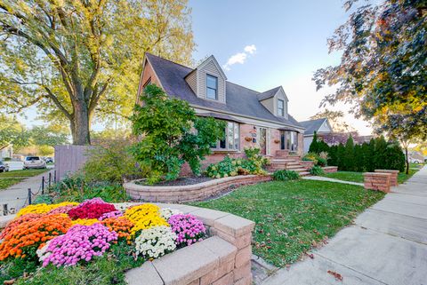 Tiny photo for 2701 97th Street, Evergreen Park, IL 60805 (MLS # 12484595)