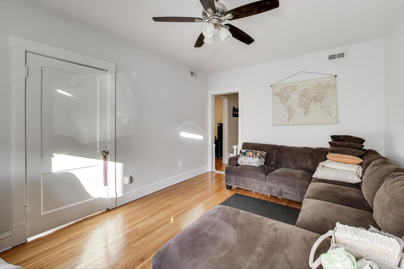 3513 N Western Avenue