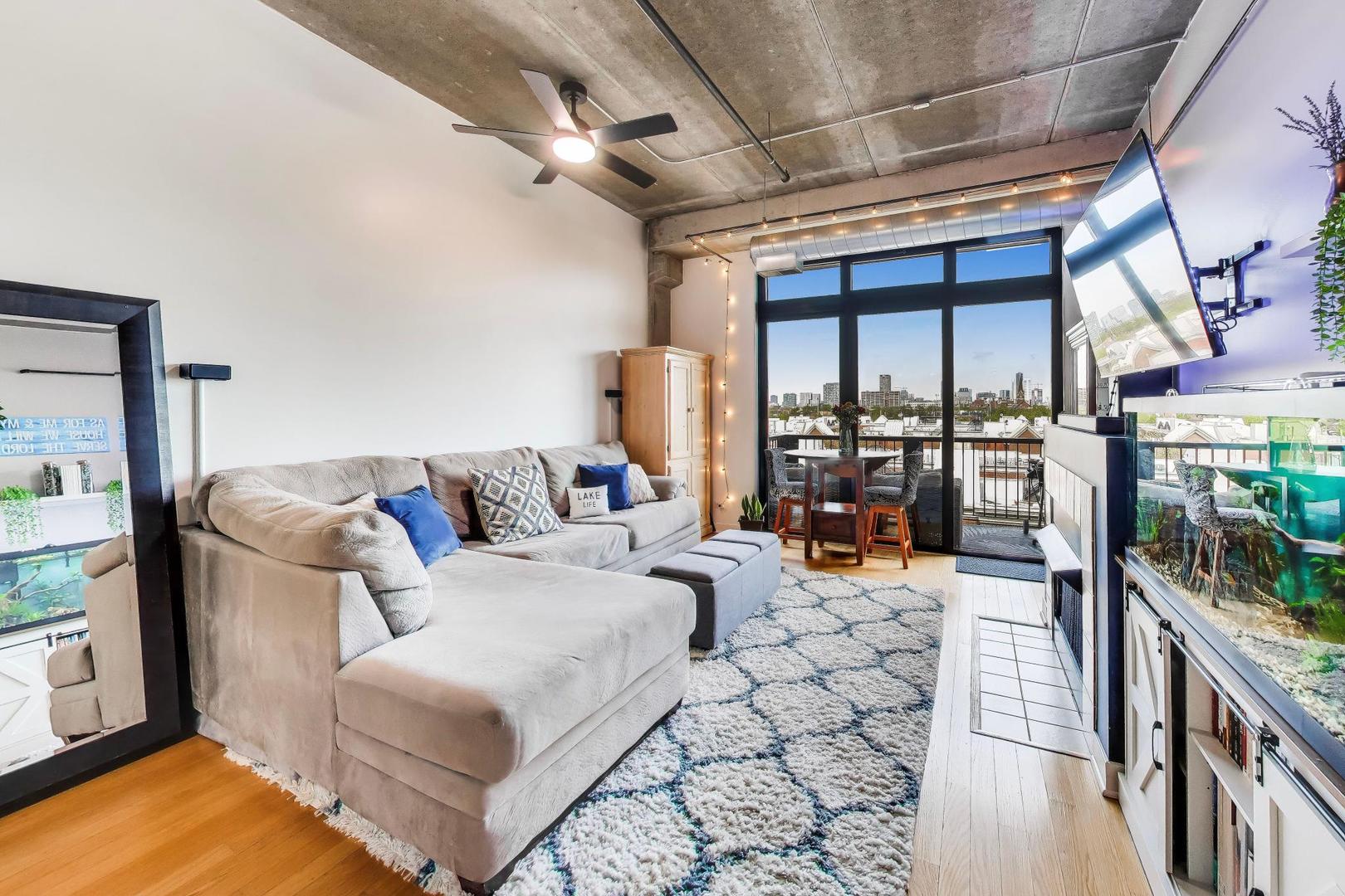 833 W 15th Place 506