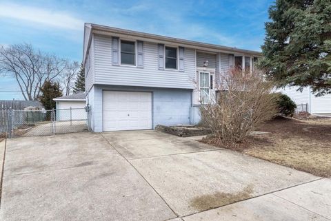 325 Hale Avenue Romeoville IL 60446