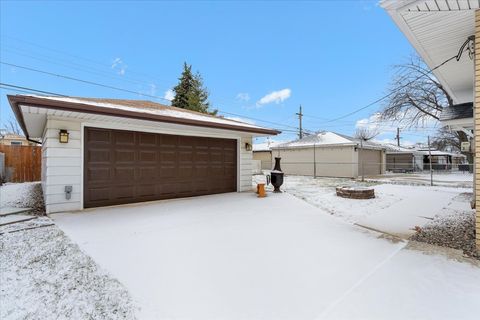 Tiny photo for 4536 W 100th Place, Oak Lawn, IL 60453 (MLS # 12595409)
