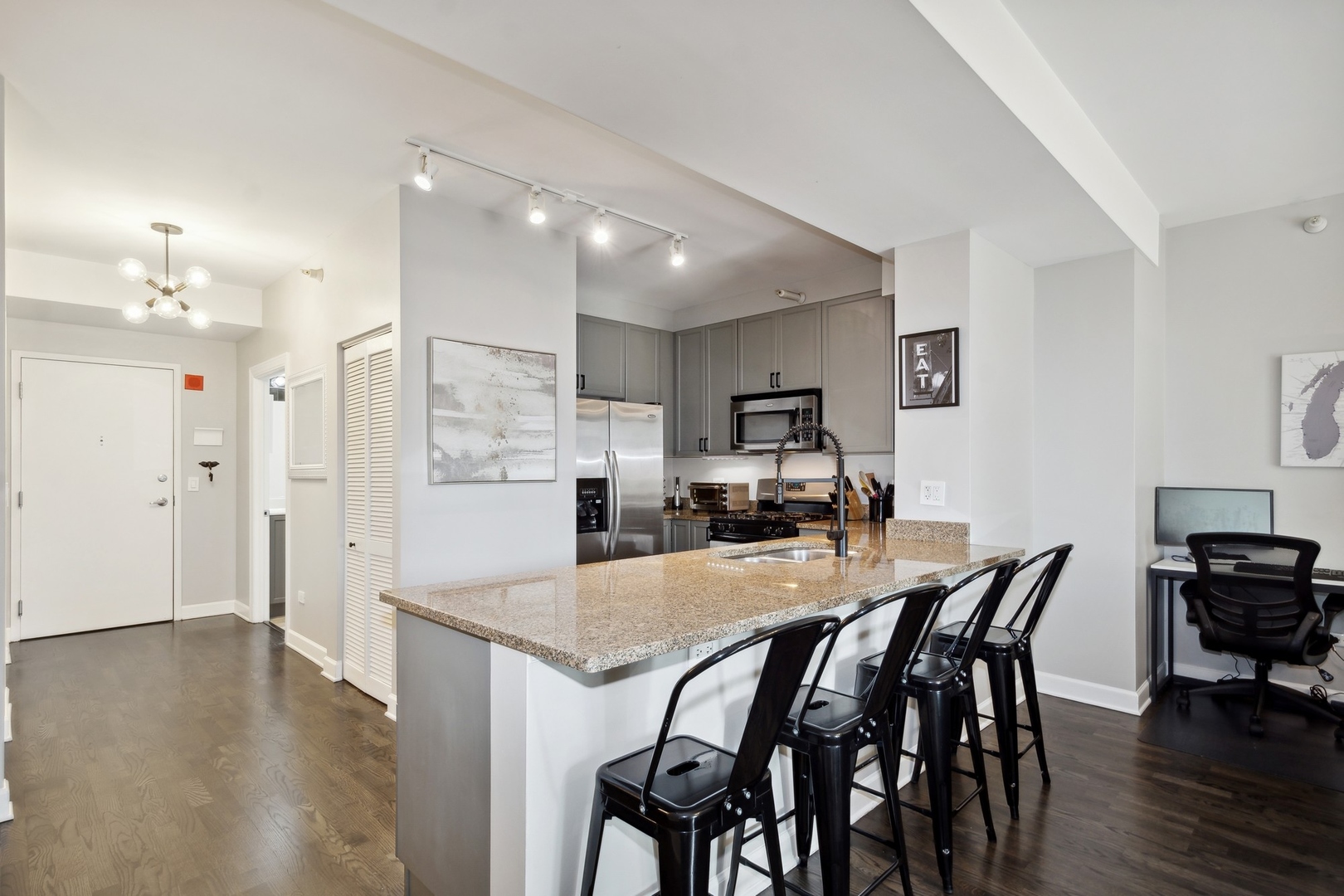 451 W HURON Street 509
