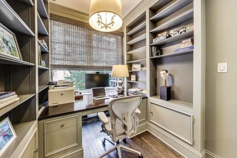 Tiny photo for 220 E Walton Place #5E, Chicago, IL 60611 (MLS # 12479625)