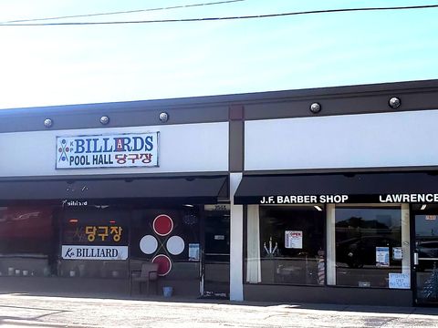 7946 N Waukegan Road Niles IL 60714