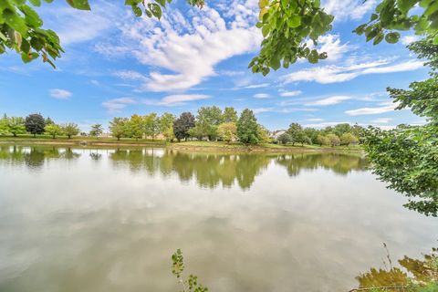 Tiny photo for 898 Lakestone Lane, Aurora, IL 60504 (MLS # 12491449)