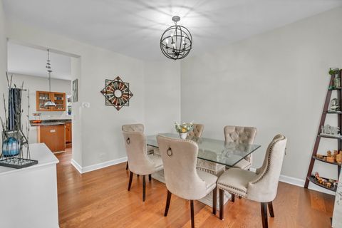 Tiny photo for 898 Lakestone Lane, Aurora, IL 60504 (MLS # 12491449)