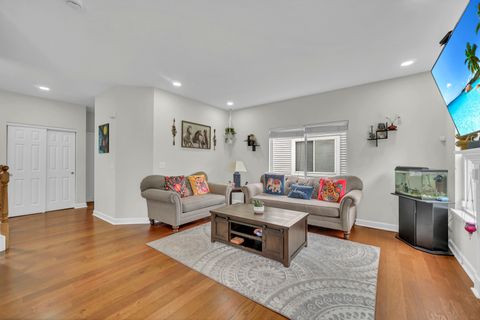 Tiny photo for 898 Lakestone Lane, Aurora, IL 60504 (MLS # 12491449)