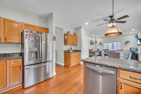 Tiny photo for 898 Lakestone Lane, Aurora, IL 60504 (MLS # 12491449)