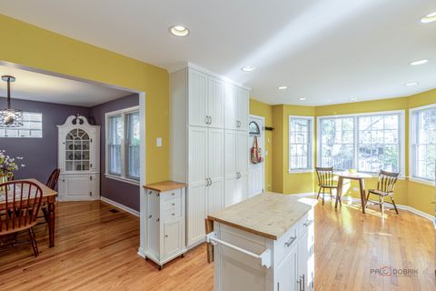 Tiny photo for Mount Prospect, IL 60056 (MLS # 12509301)