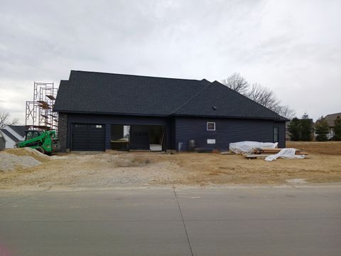 Tiny photo for 4790 WOODLAND Drive, Bettendorf, IA 52722 (MLS # QC4267560)