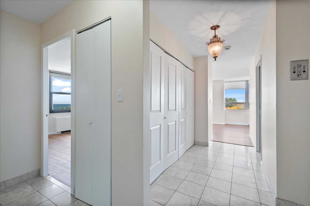 5701 N Sheridan Road 6T