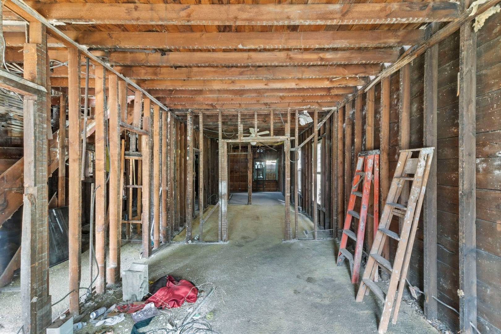 6405 S Eberhart Avenue