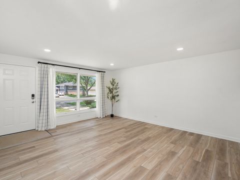 Tiny photo for 1403 Hampton Lane, Schaumburg, IL 60193 (MLS # 12489517)