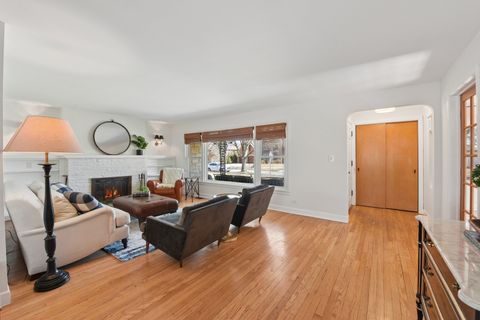 Tiny photo for 926 S Spring Avenue, La Grange, IL 60525 (MLS # 12556337)