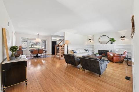 Tiny photo for 926 S Spring Avenue, La Grange, IL 60525 (MLS # 12556337)