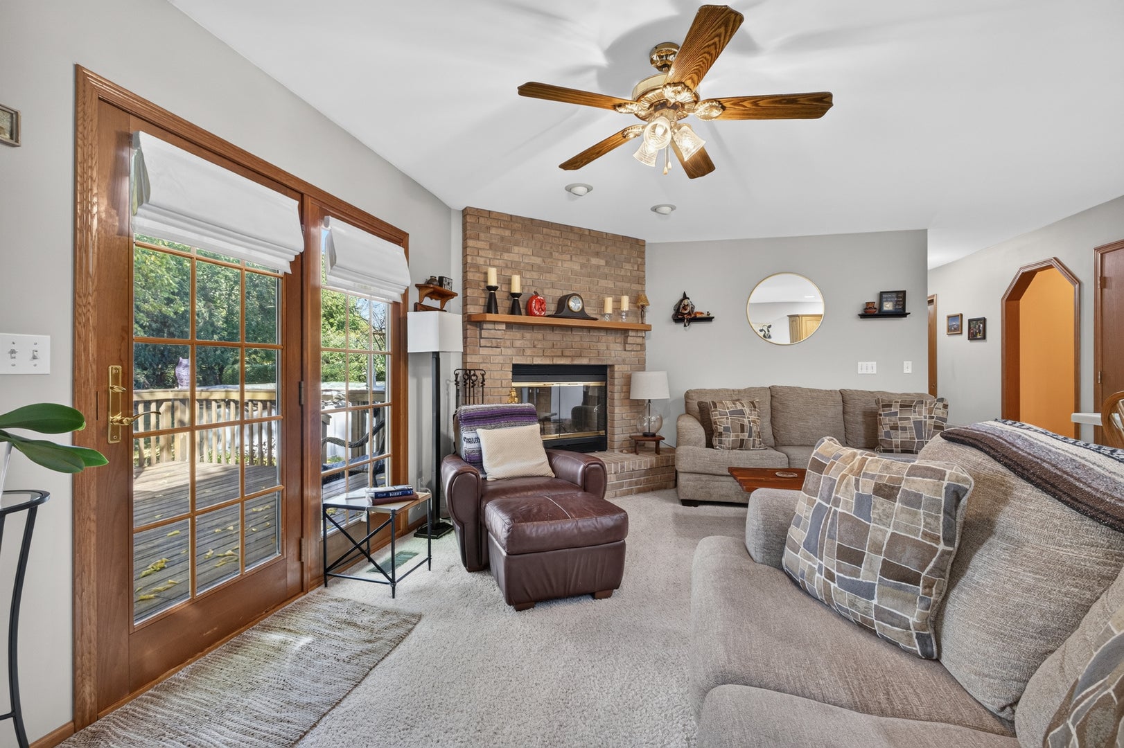 1023 Fox Hollow