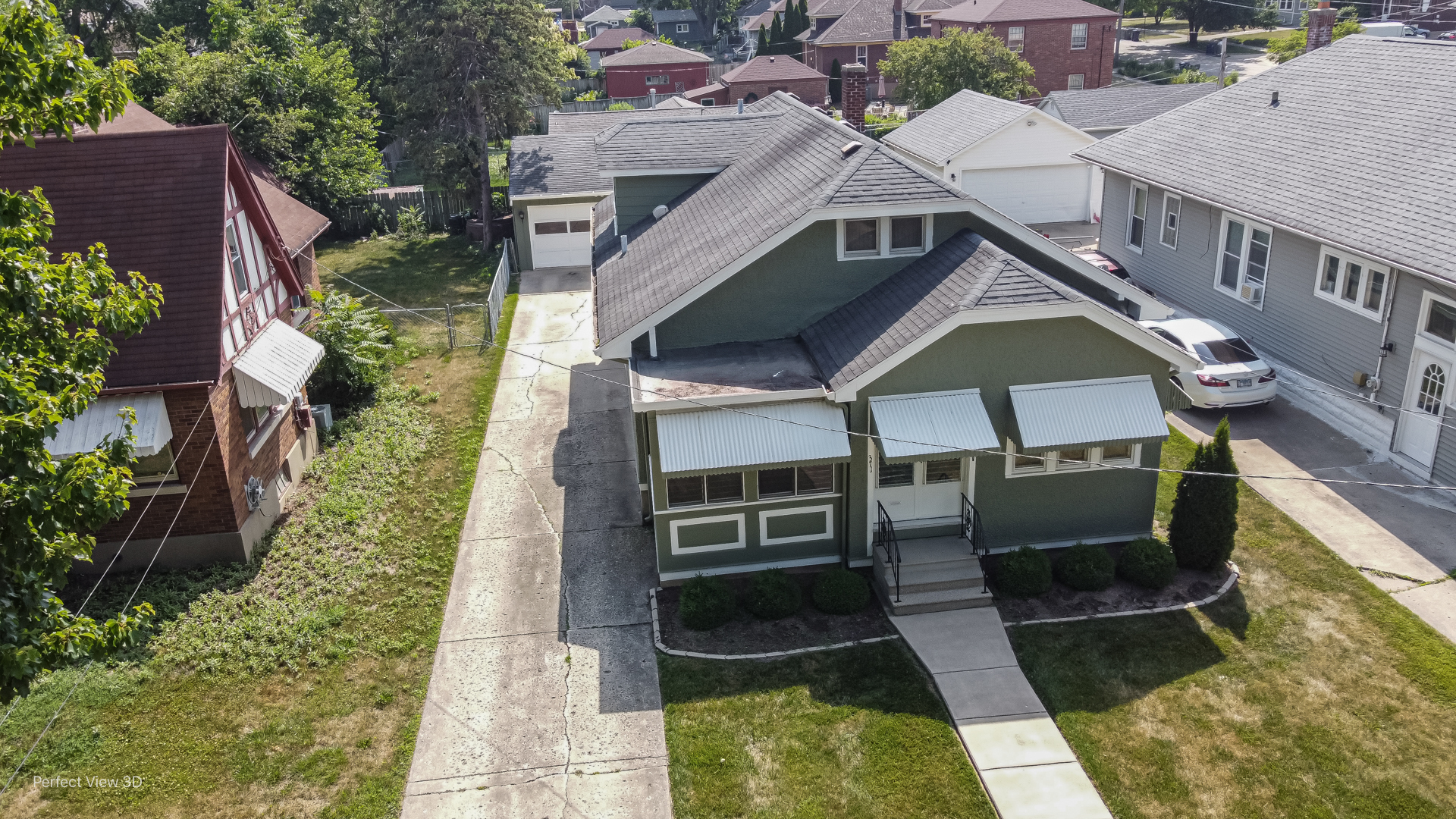371 Elm Street