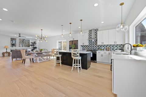 Tiny photo for 1522 N Leamington Avenue, Chicago, IL 60651 (MLS # 12505737)