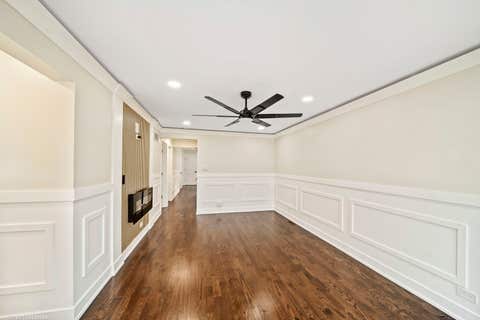 Tiny photo for 8219 S Muskegon Avenue, Chicago, IL 60617 (MLS # 12695730)