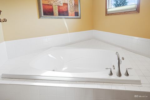 Tiny photo for 26002 S Cambridge Drive, Crete, IL 60417 (MLS # 12499014)