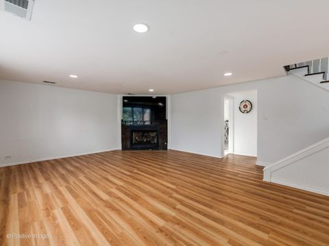 Tiny photo for 9506 Ozanam Avenue, Morton Grove, IL 60053 (MLS # 12626850)